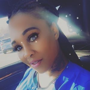 Meet your Posher, April